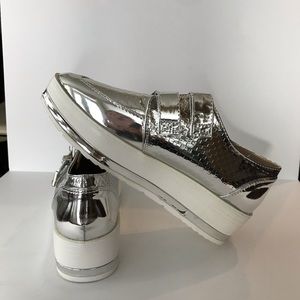 Vicer silver leather shoes